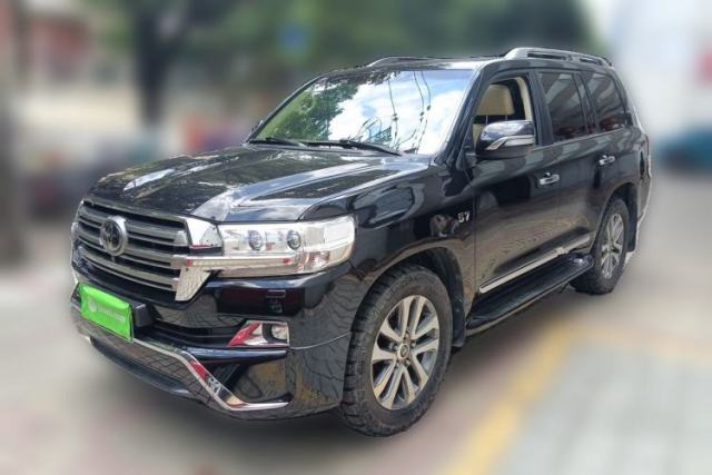 Used Toyota Land Cruiser Land Cruiser parallel import, 5.7L, automatic, gasoline, V8, four-wheel drive, 7 seats.