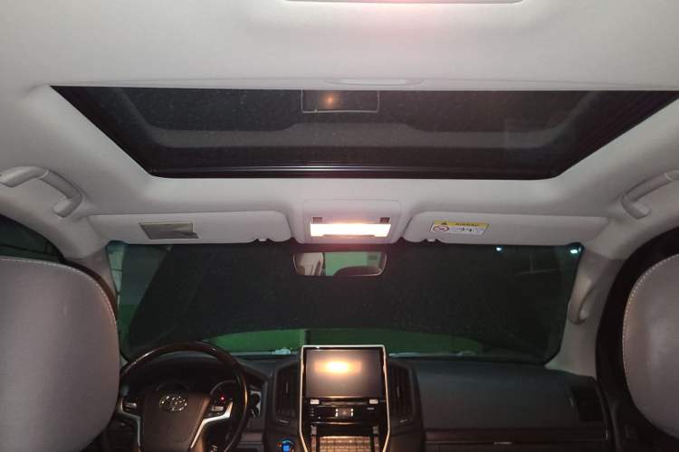 Used Toyota Land Cruiser  Headliner