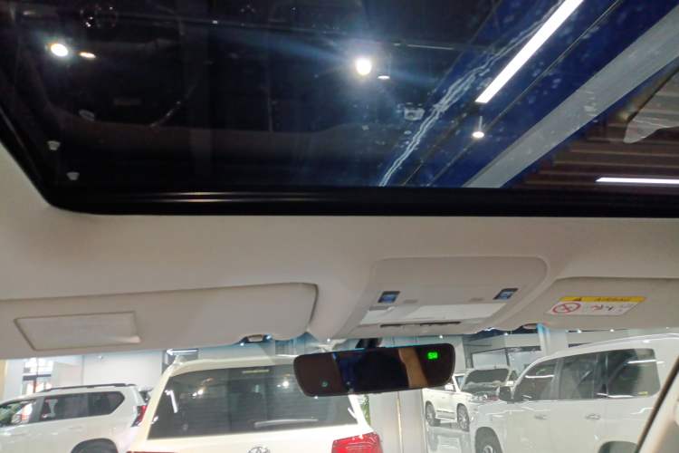 Used Toyota Land Cruiser 2017 4.0L GX 7-Seater U.S.-Spec Version Headliner