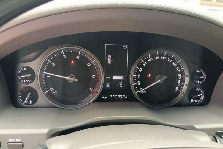 Used Toyota Land Cruiser  Instrument Cluster