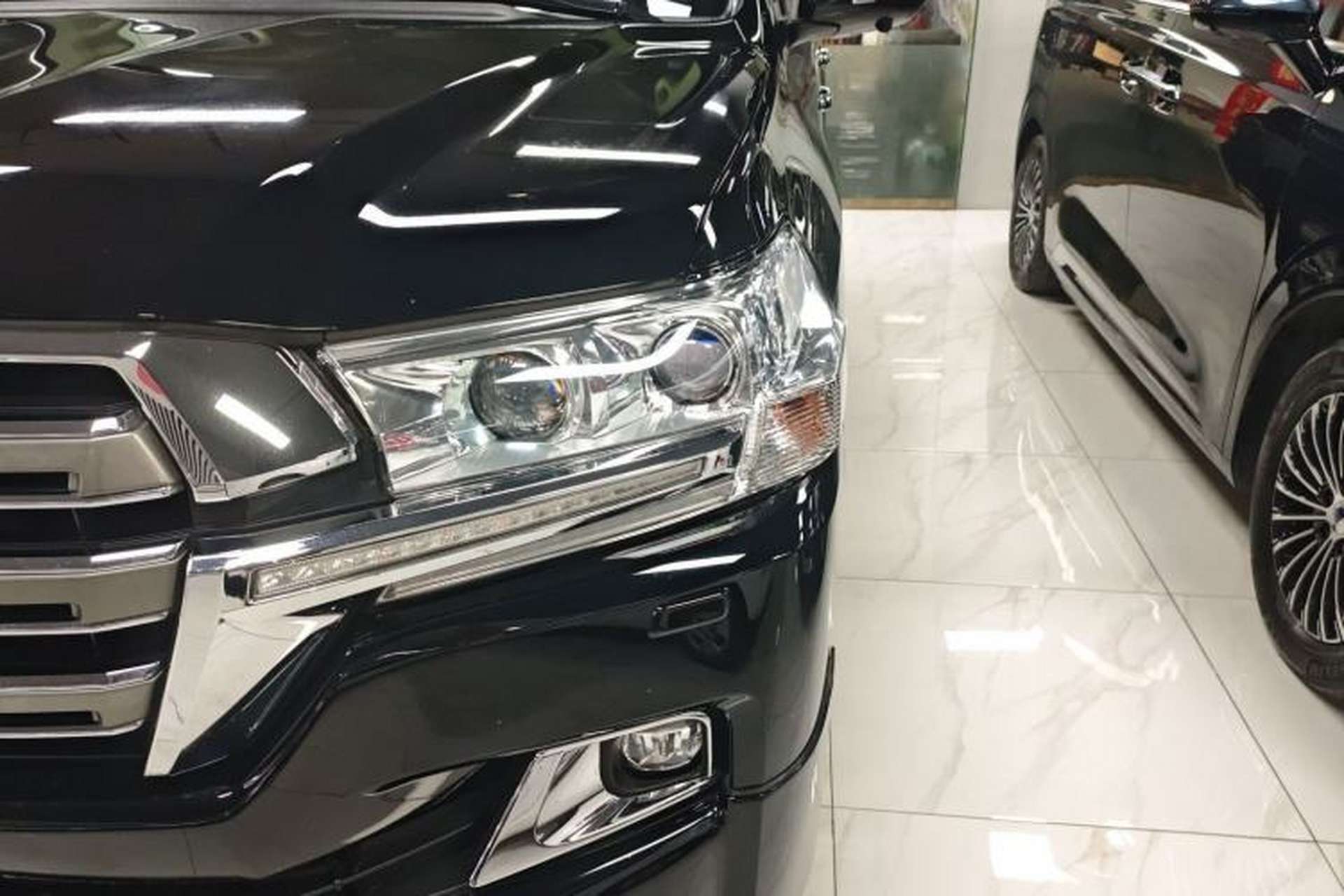 Used Toyota Land Cruiser 2017 4.0 V6 Low-Trim Version—Middle East Left Front Headlight
