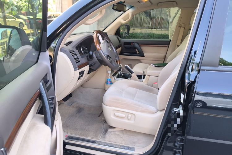Used Toyota Land Cruiser  Left Front Seat