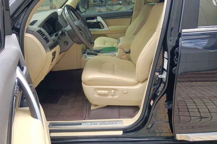 Used Toyota Land Cruiser  Left Front Seat
