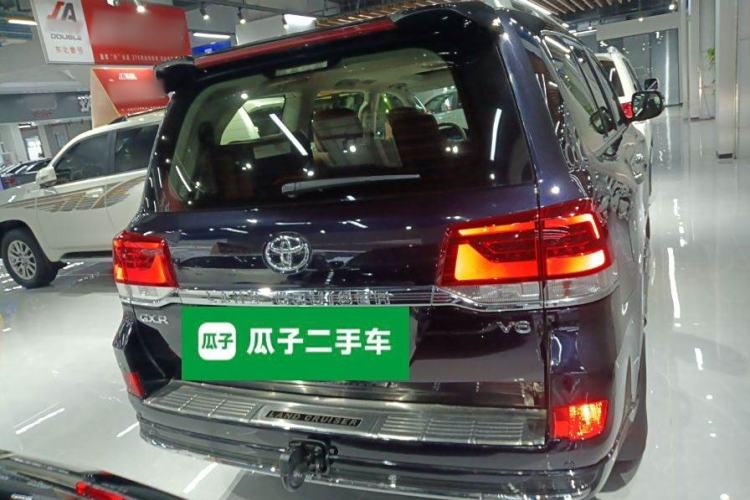 Used Toyota Land Cruiser 2017 4.0L GX 7-Seater U.S.-Spec Version Rear
