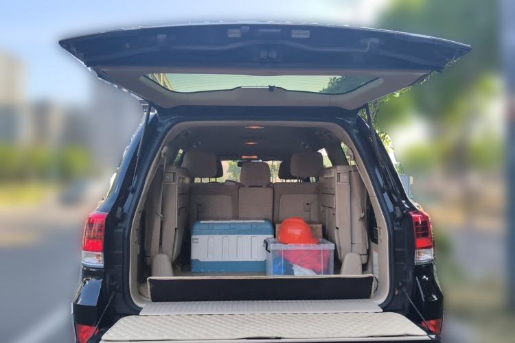 Used Toyota Land Cruiser  Trunk