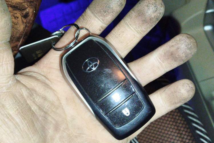 Used Toyota Land Cruiser  Vehicle Key