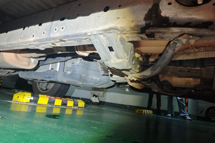 Used Toyota Land Cruiser  Chassis Front Right