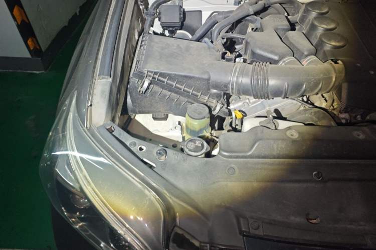 Used Toyota Land Cruiser  Engine Bay Right