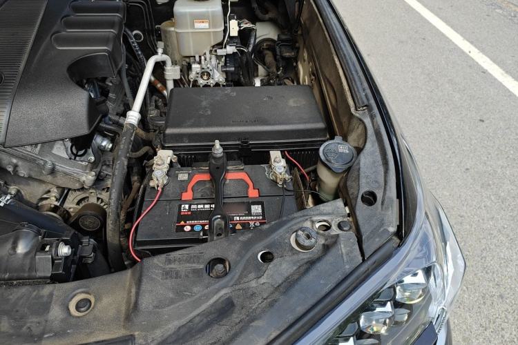 Used Toyota Land Cruiser  Engine Bay Left