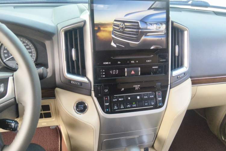 Used Toyota Land Cruiser  Audio And AC Panel