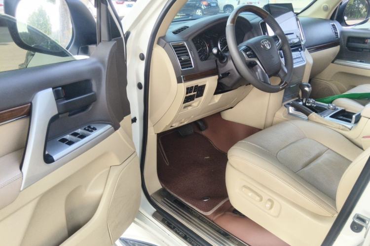 Used Toyota Land Cruiser  Driver Seat