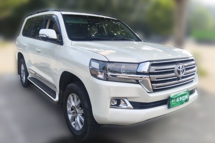 Used Toyota Land Cruiser  Front Right 45 Deg
