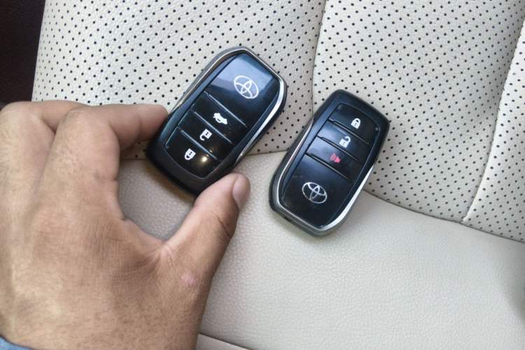 Used Toyota Land Cruiser  Vehicle Key