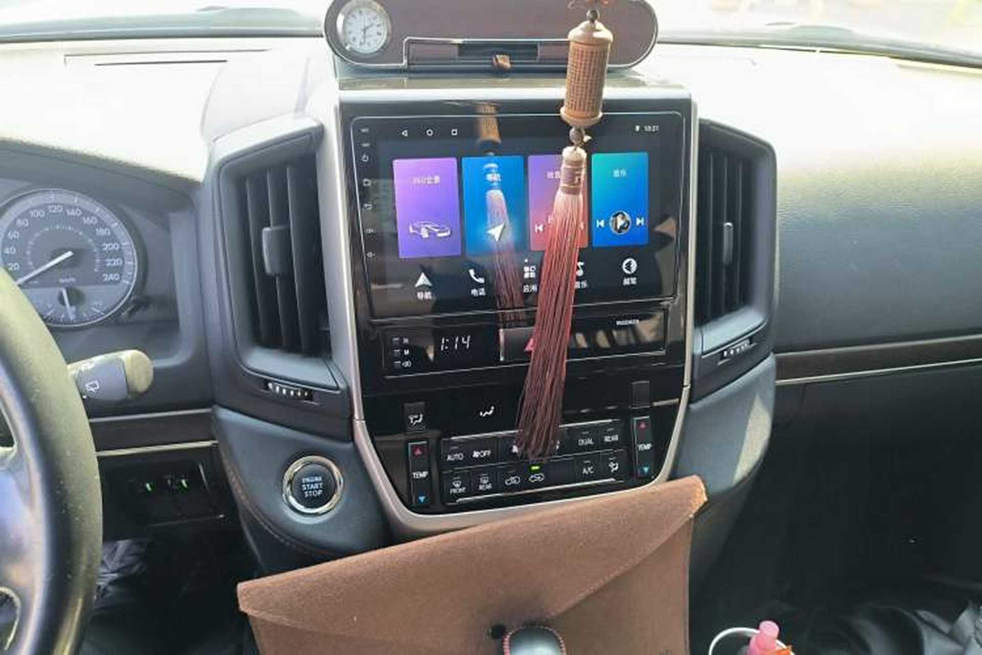 Used Toyota Land Cruiser  Audio And AC Panel