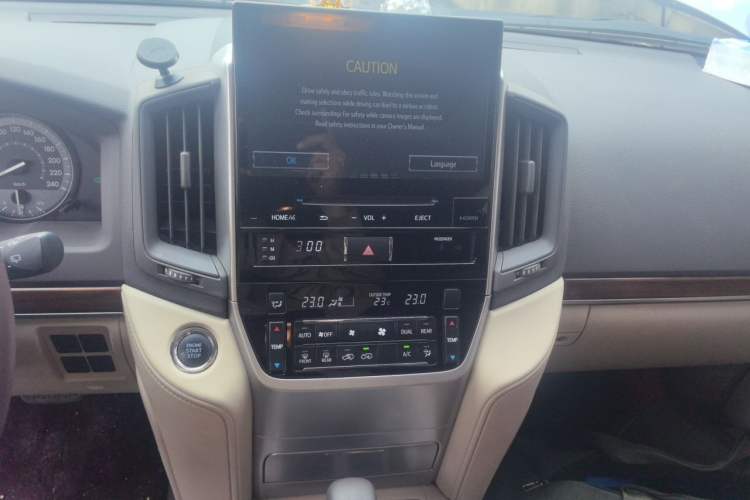 Used Toyota Land Cruiser  Audio And AC Panel