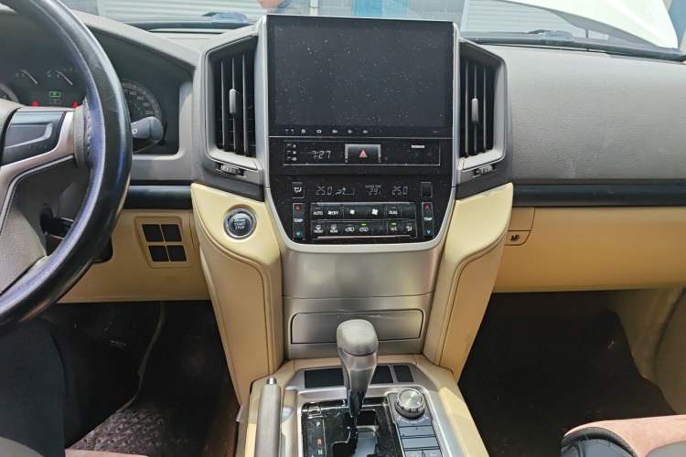 Used Toyota Land Cruiser  Audio And AC Panel