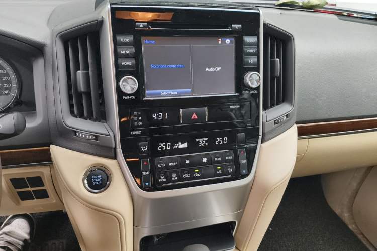 Used Toyota Land Cruiser  Audio And AC Panel