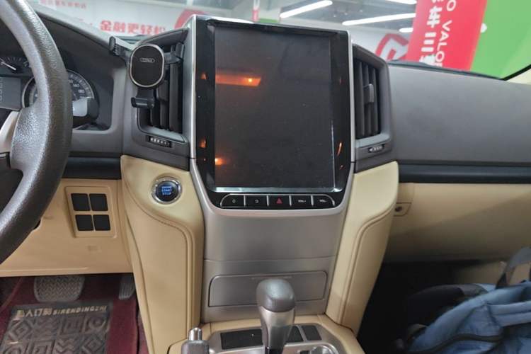 Used Toyota Land Cruiser 2017 4.0L Automatic Parallel Import Audio And AC Panel