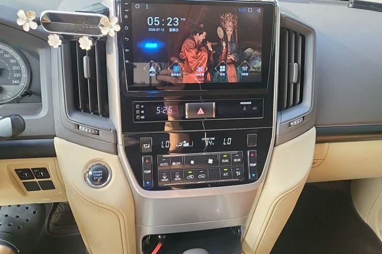 Used Toyota Land Cruiser  Audio And AC Panel