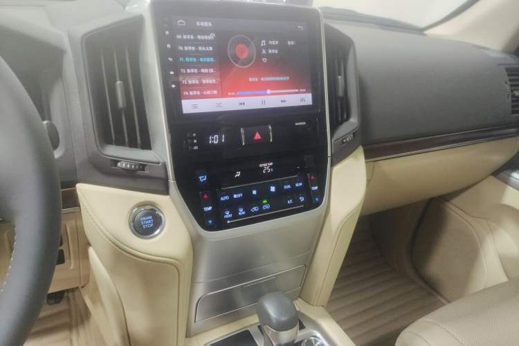 Used Toyota Land Cruiser  Audio And AC Panel