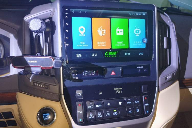 Used Toyota Land Cruiser 2017 4.0L 5-Seater Automatic Transmission Middle East Version Audio And AC Panel