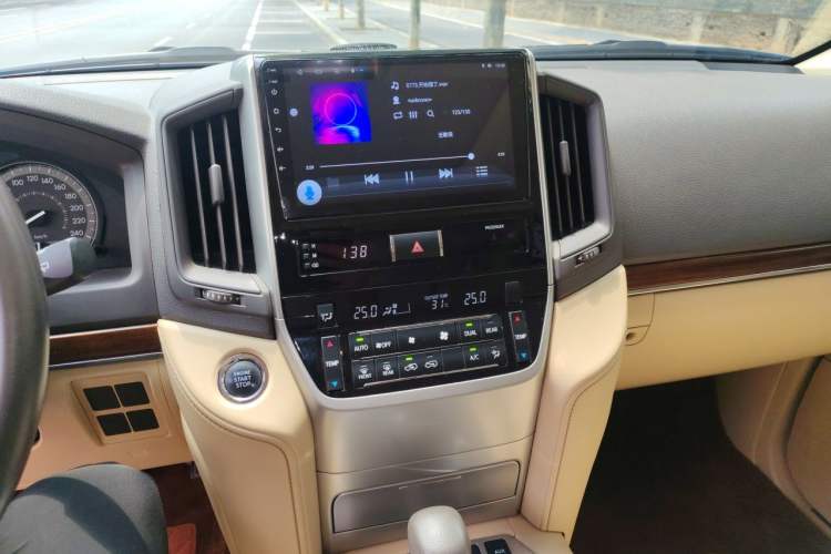 Used Toyota Land Cruiser  Audio And AC Panel