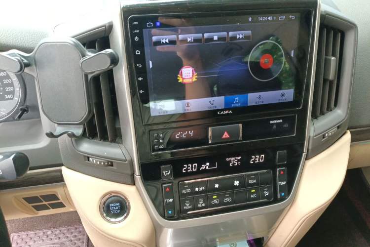 Used Toyota Land Cruiser  Audio And AC Panel