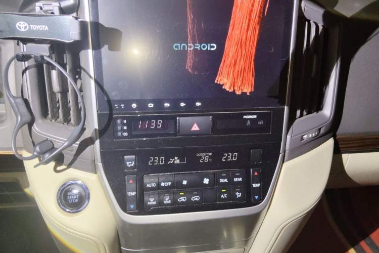 Used Toyota Land Cruiser  Audio And AC Panel