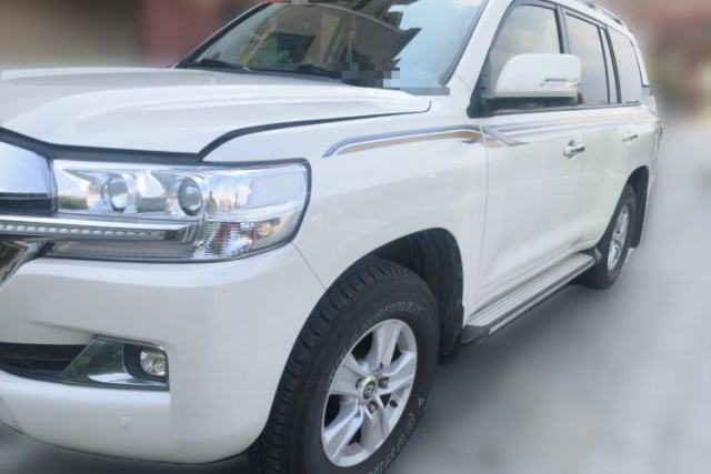 Używany Toyota Land Cruiser Land Cruiser, Gasoline, 7 Seaters, Automatic, 4.0L