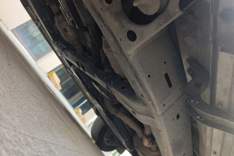 Used Toyota Land Cruiser  Chassis Front Left