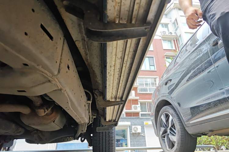 Used Toyota Land Cruiser  Chassis Front Left