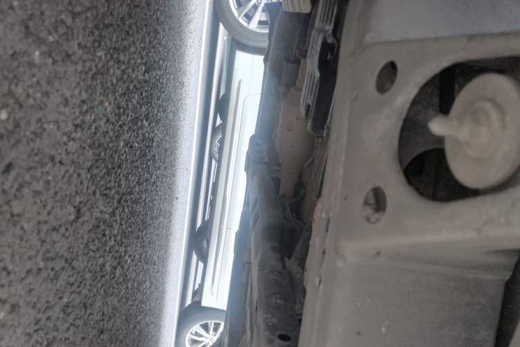 Used Toyota Land Cruiser 2017 4.0L GX-R Sunroof – Middle East Chassis Front Left