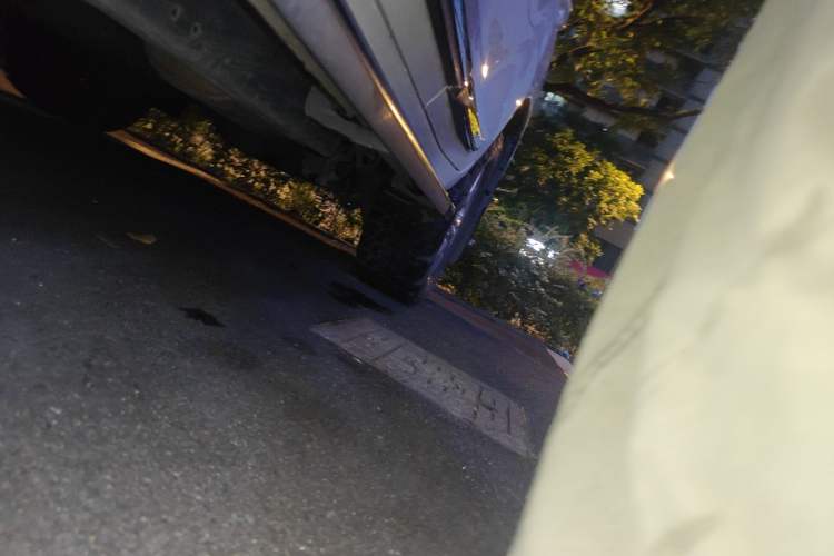 Used Toyota Land Cruiser 2017 4.0L GX-R Sunroof – Middle East Chassis Front Left