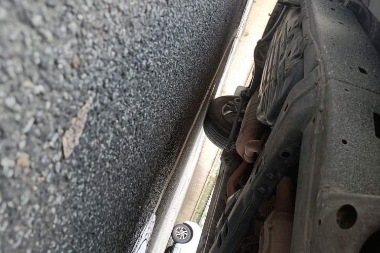 Used Toyota Land Cruiser  Chassis Front Right