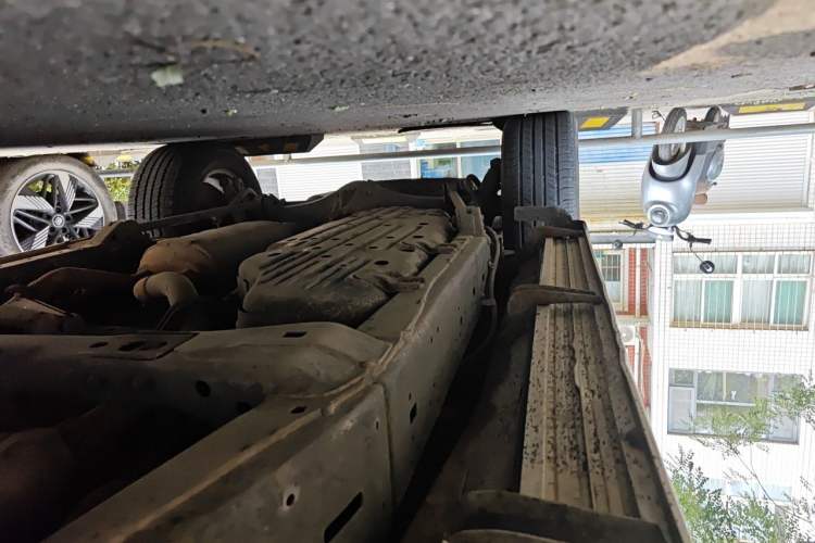 Used Toyota Land Cruiser  Chassis Front Right