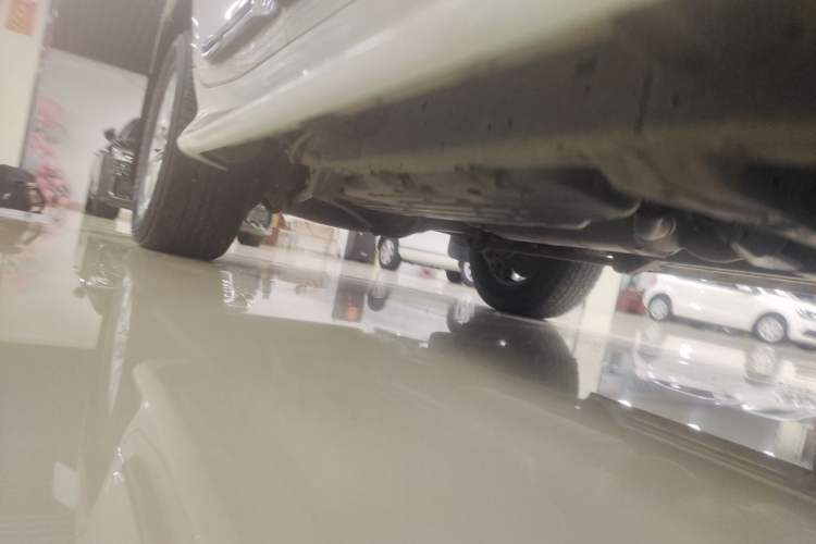 Used Toyota Land Cruiser  Chassis Front Right