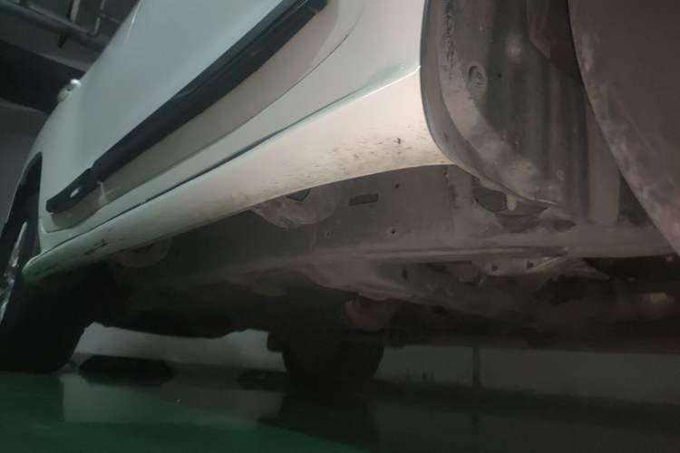 Used Toyota Land Cruiser  Chassis Front Right
