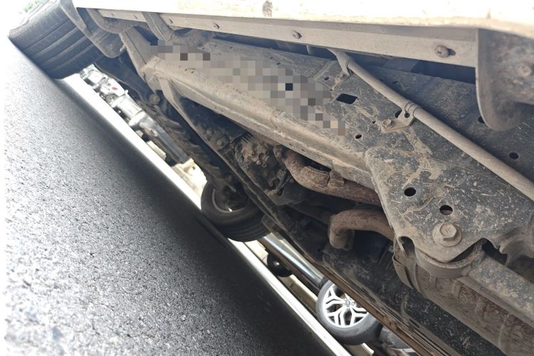 Used Toyota Land Cruiser 2017 4.0L Automatic Parallel Import Chassis Rear Left