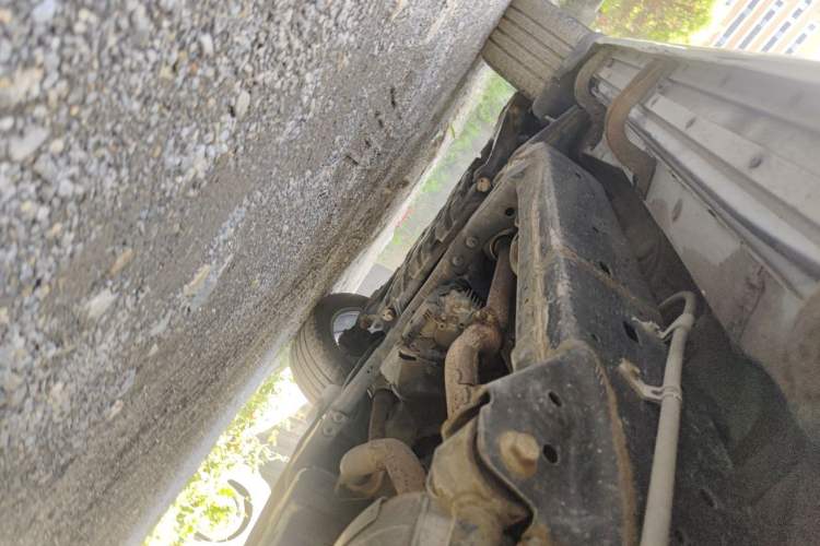 Used Toyota Land Cruiser 2017 4.0L GX-R Sunroof – Middle East Chassis Rear Left