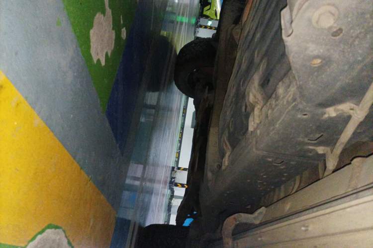Used Toyota Land Cruiser  Chassis Rear Right
