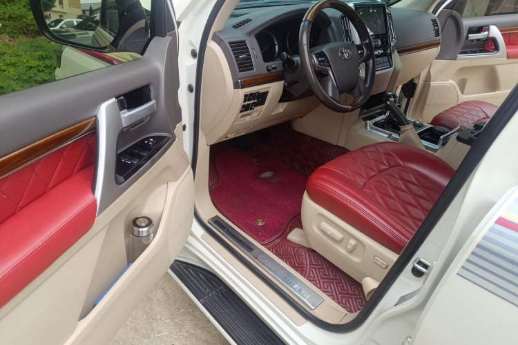 Used Toyota Land Cruiser  Driver Seat