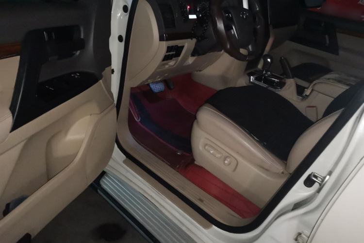 Used Toyota Land Cruiser  Driver Seat