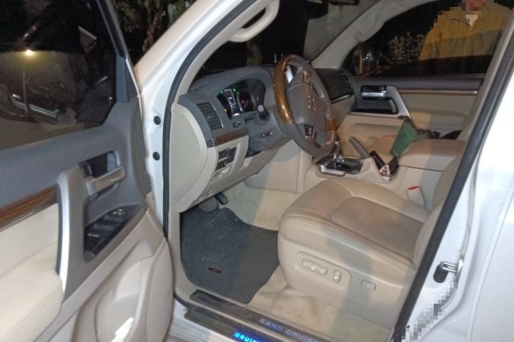 Used Toyota Land Cruiser  Driver Seat