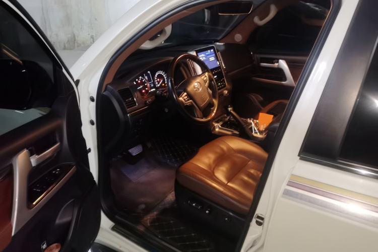 Used Toyota Land Cruiser  Driver Seat