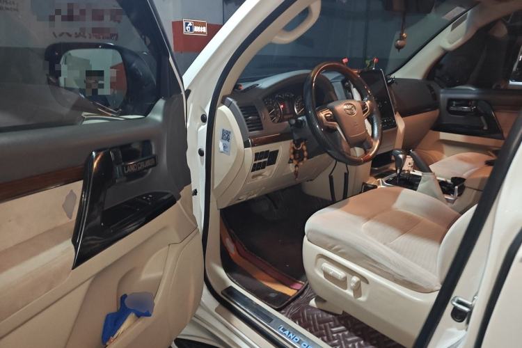 Used Toyota Land Cruiser  Driver Seat