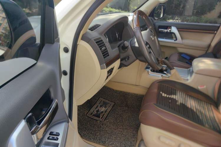 Used Toyota Land Cruiser  Driver Seat
