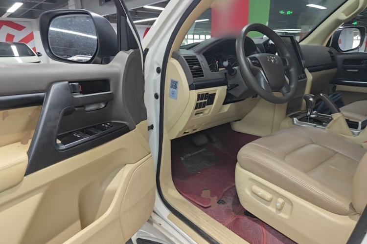 Used Toyota Land Cruiser 2017 4.0L Automatic Parallel Import Driver Seat