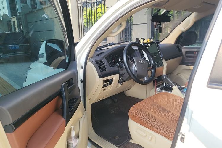 Used Toyota Land Cruiser  Driver Seat