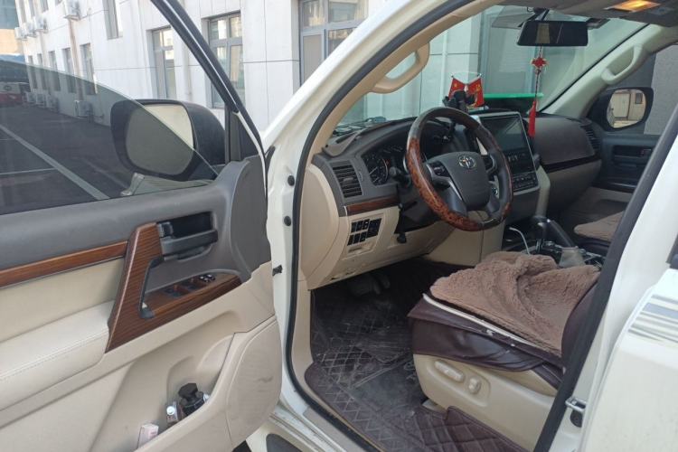 Used Toyota Land Cruiser 2017 4.0L Automatic Parallel Import Driver Seat