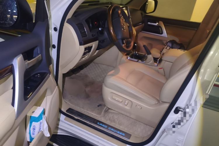 Used Toyota Land Cruiser  Driver Seat